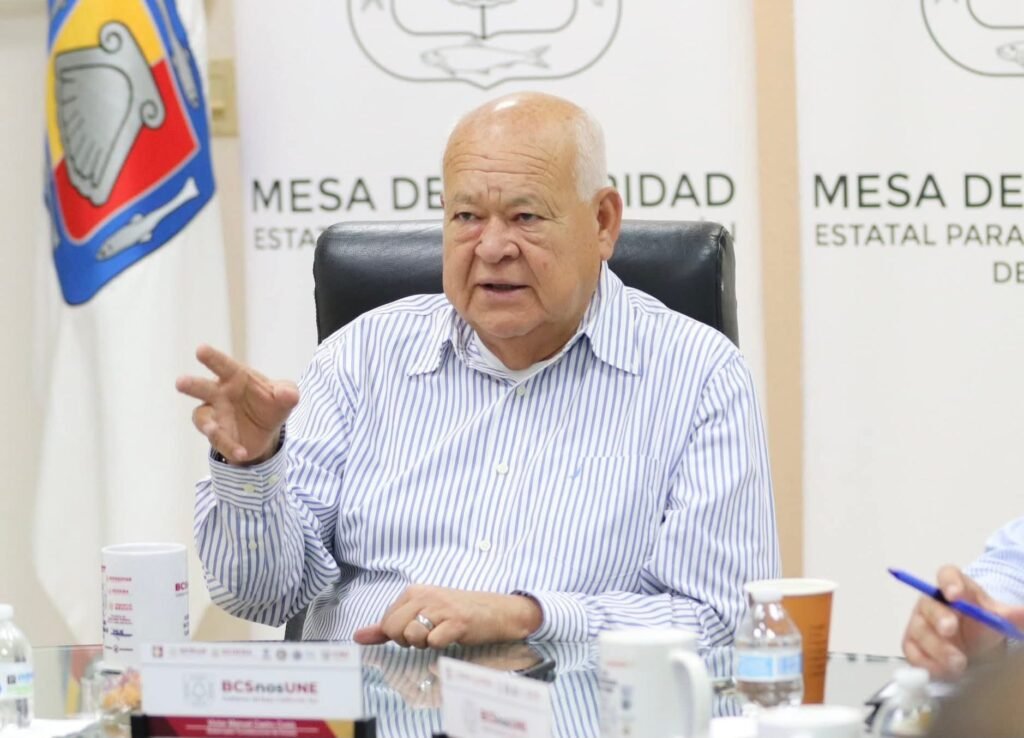 Profe Victor Castro en la mesa de seguridad